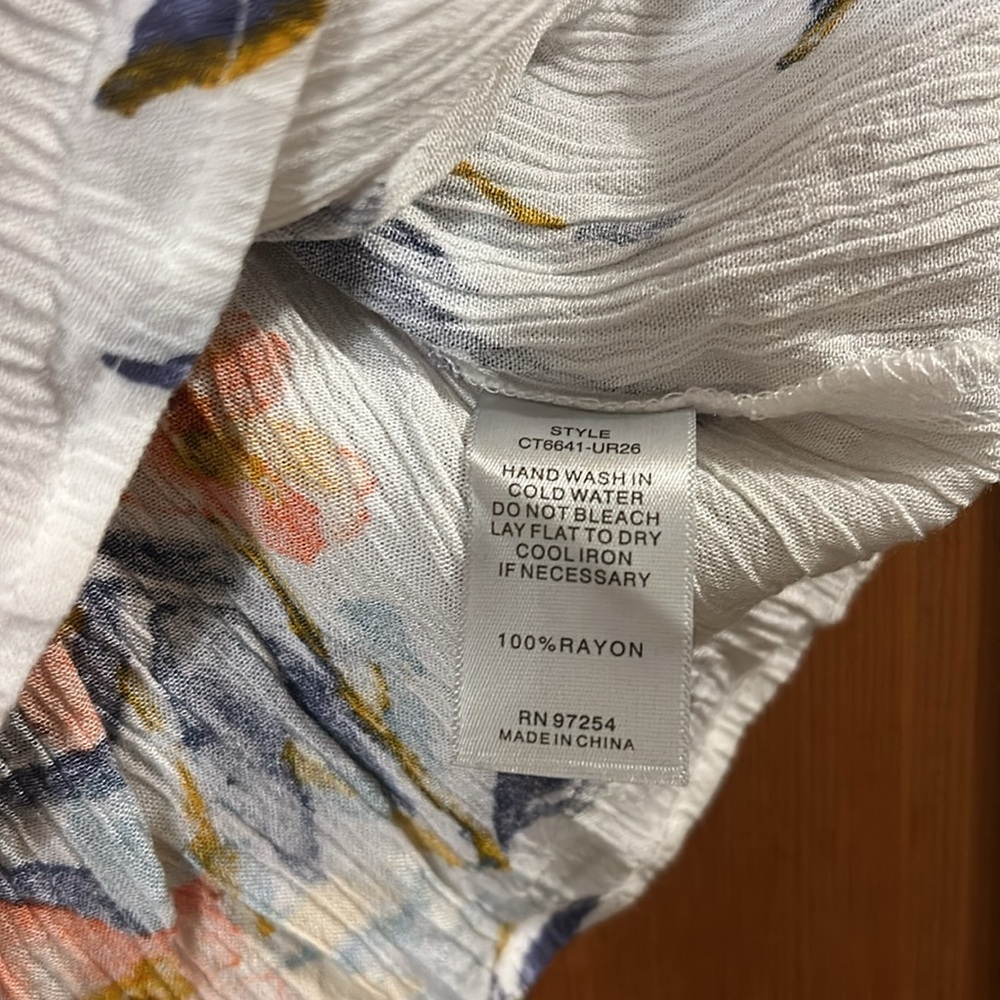 One Clothing Floral Off-Shoulder Top, Small - Picture 5 of 6